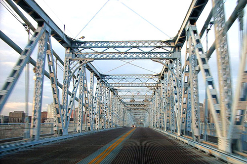 美国俄亥俄州辛辛那提约翰奥古斯特罗布林大桥（John A. Roebling Suspension Bridge）-05